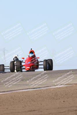 media/Oct-26-2025-CalClub SCCA (Sun) [[8ce1e69566]]/Group 6/Grapevine/